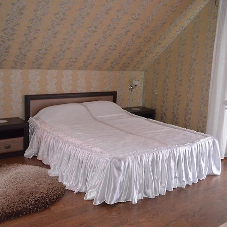 Hotel Fiyesta Starokostyantyniv Extérieur photo